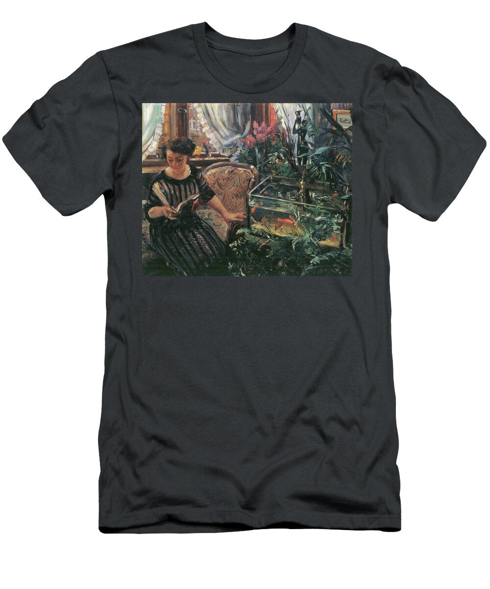 1 Dame Am Goldfischbassin Die Gattin Des Kunstlers Lovis Corinth T-Shirt