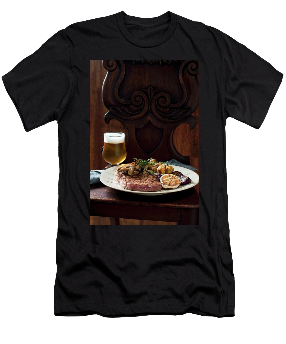 1 Grilled Rib Eye Steak with Red Onions Garlic Mushrooms and Thyme Potatoes Tomasz Jakusz T-Shirt