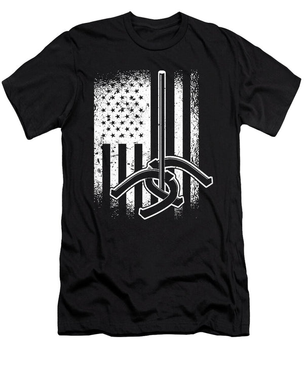 1 Horshoe Pitcher American US Flag Me T-Shirt