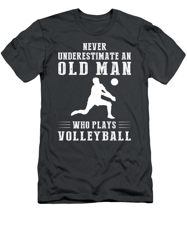 1 Volleyball Veterans Never Underestimate an Old Mans Spike Volleyball Veteran T-Shirt