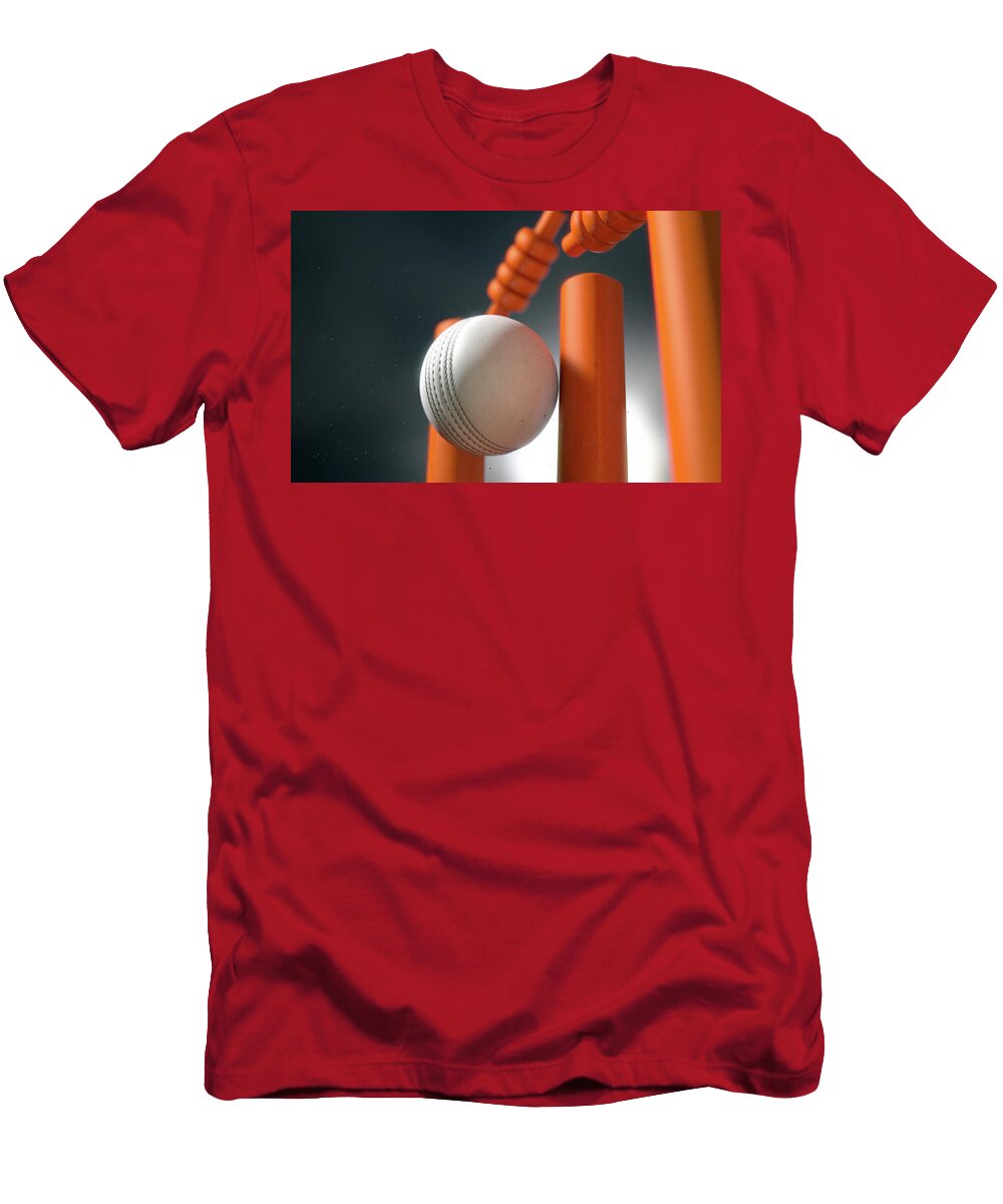 11 Cricket Ball Hitting Wickets Allan Swart T-Shirt