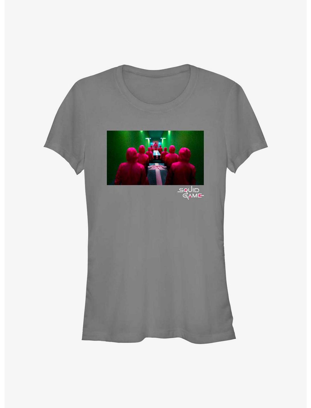 T-shirt fille Gardes de Squid Game portant des cercueils