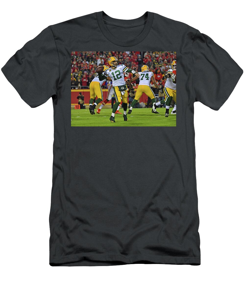 2 Aaron Rodgers Peter Aiken T-Shirt