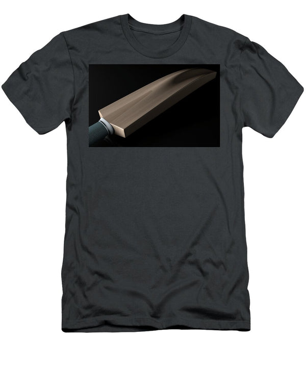 2 Cricket Bat Dark Allan Swart T-Shirt