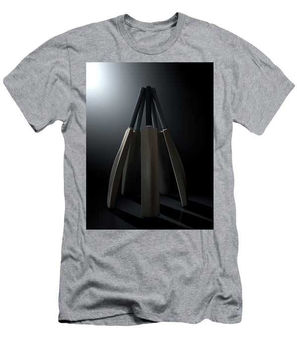 3 Cricket Back Circle Dramatic Allan Swart T-Shirt