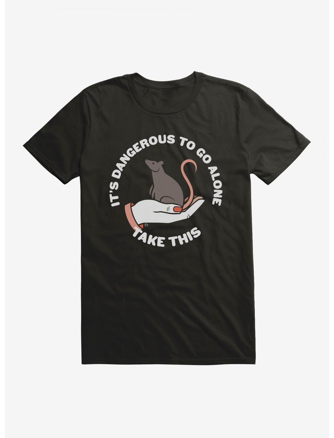 C'est dangereux d'y aller seul. Prends ce t-shirt Rat.