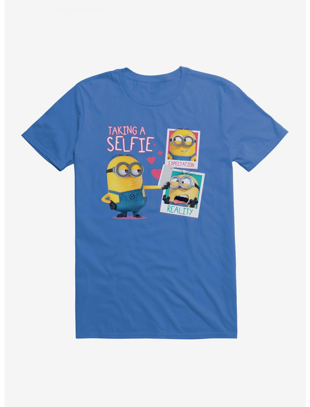 Minions Taking A Selfie Hearts T-Shirt