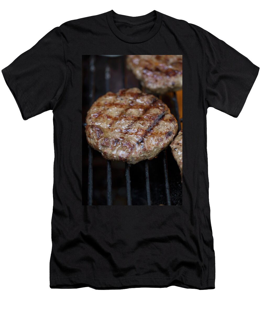 A Burger on a Barbecue Tina Engel T-Shirt