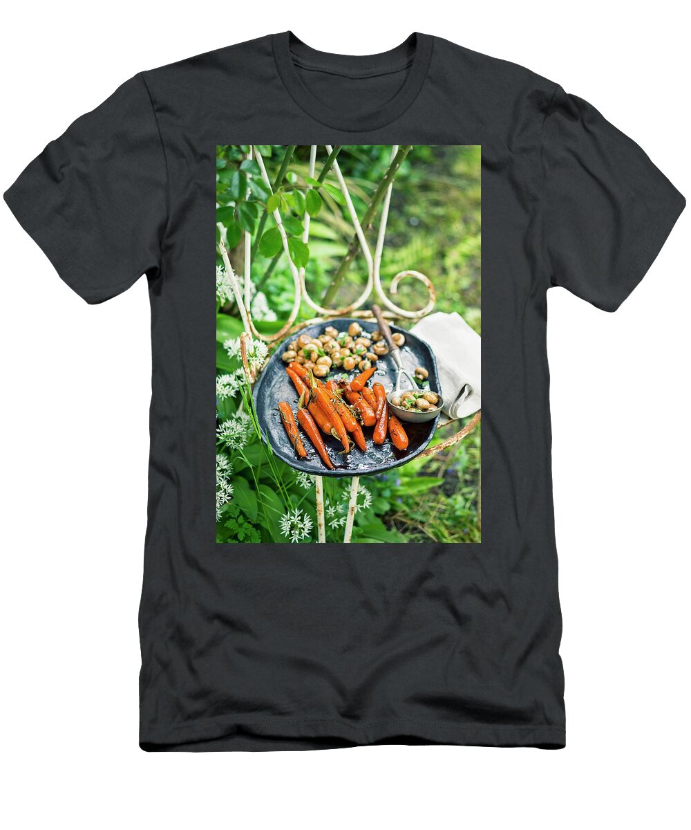 A Duo of Antipasti Marinated Carrots and Mushrooms Jalag Wolfgang Schardt T-Shirt