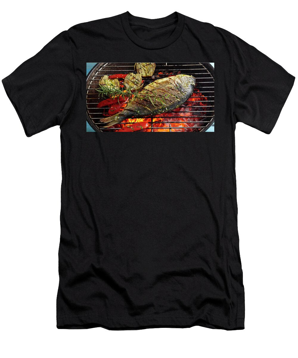 A Whole Grilled Bream with Artichokes on a Coal Fired Grill Teubner Foodfoto T-Shirt
