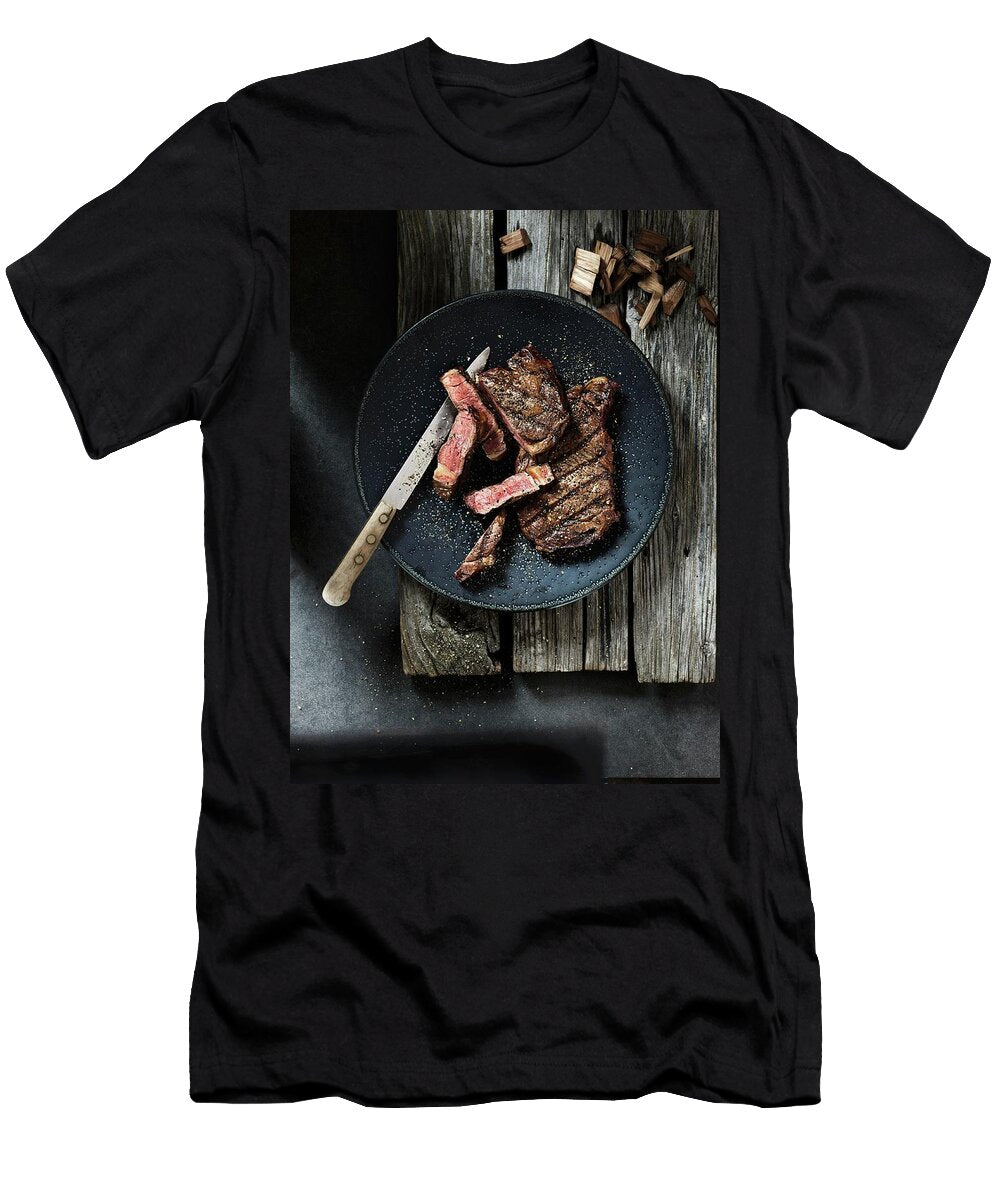 Barbecue Smoked Entrecote Partially Sliced Jalag Markus Bassler T-Shirt