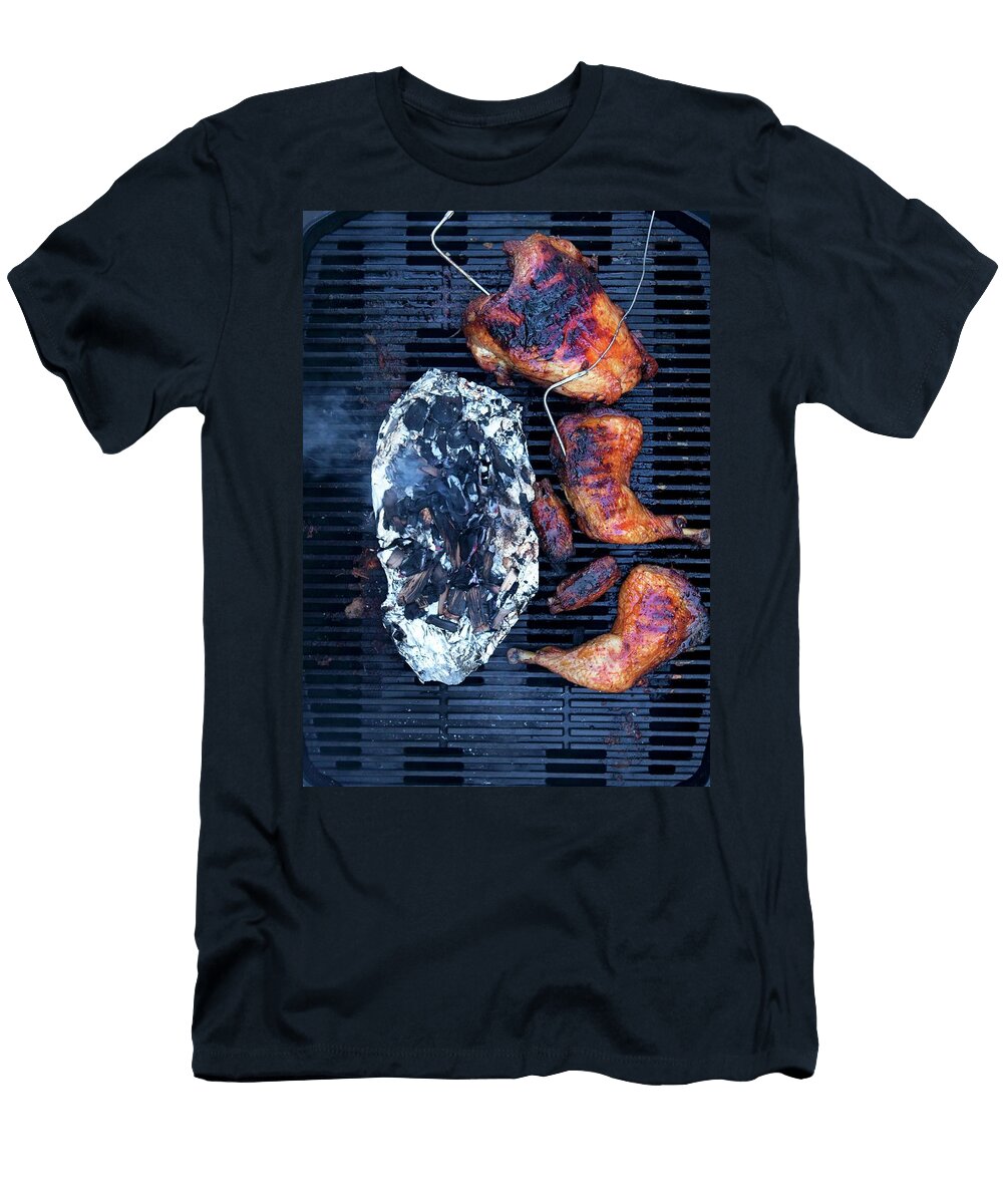 Barbecued Chicken on the Grill Veslemy Vrskar T-Shirt