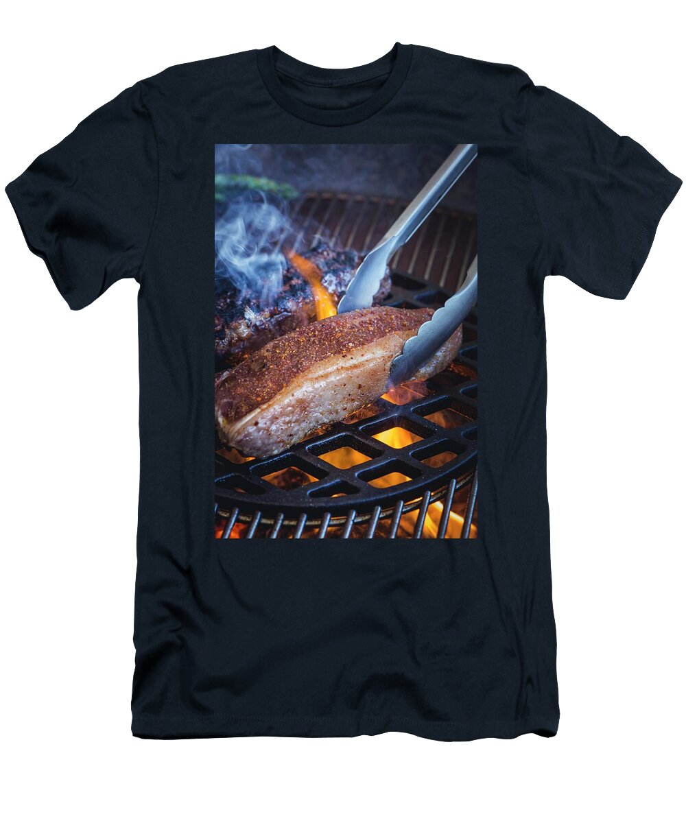Beefsteak on a Barbecue Eising Studio T-Shirt