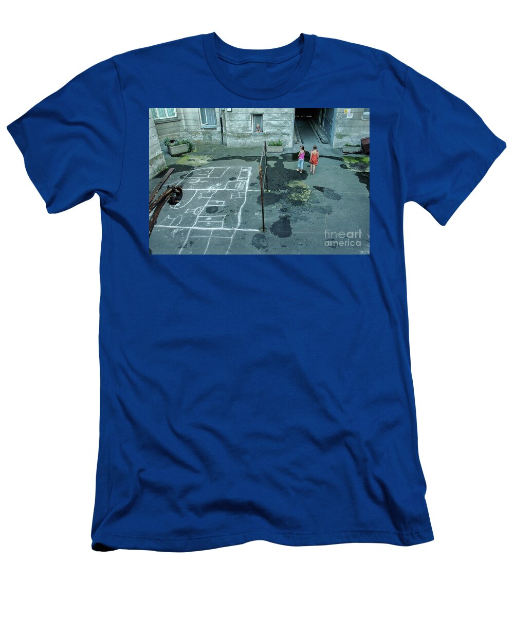 Courtyard Referee 2005 Michael Ziegler T-Shirt