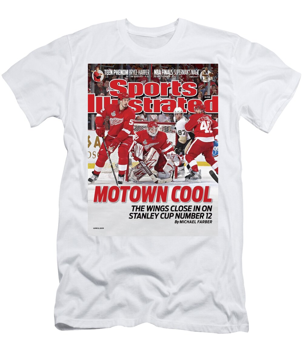 Detroit Red Wings Goalie Chris Osgood 2009 NHL Stanley Cup June 08 2009 Sports Illustrated Cover T-Shirt
