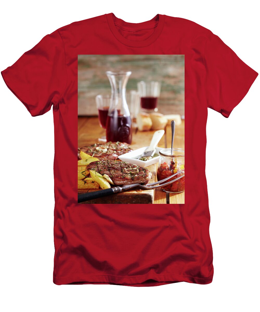 Grilled Lamb Shank with Mediterranean Bbq Sauce and Potato Wedges Teubner Foodfoto T-Shirt