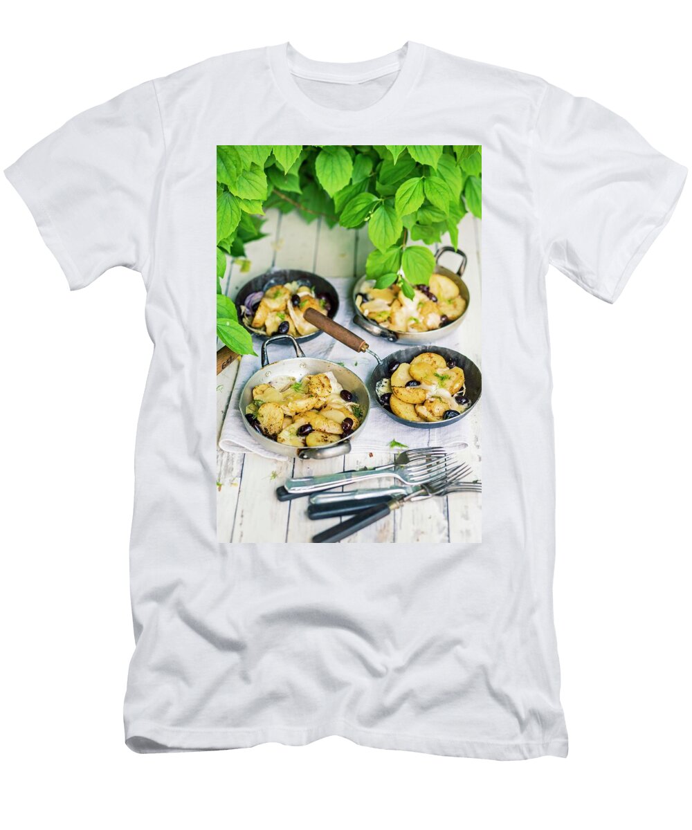 Grilled Mediterranean Raclette Potatoes Fennel and Olives with Cheese in Small Pans Jalag Wolfgang Schardt T-Shirt