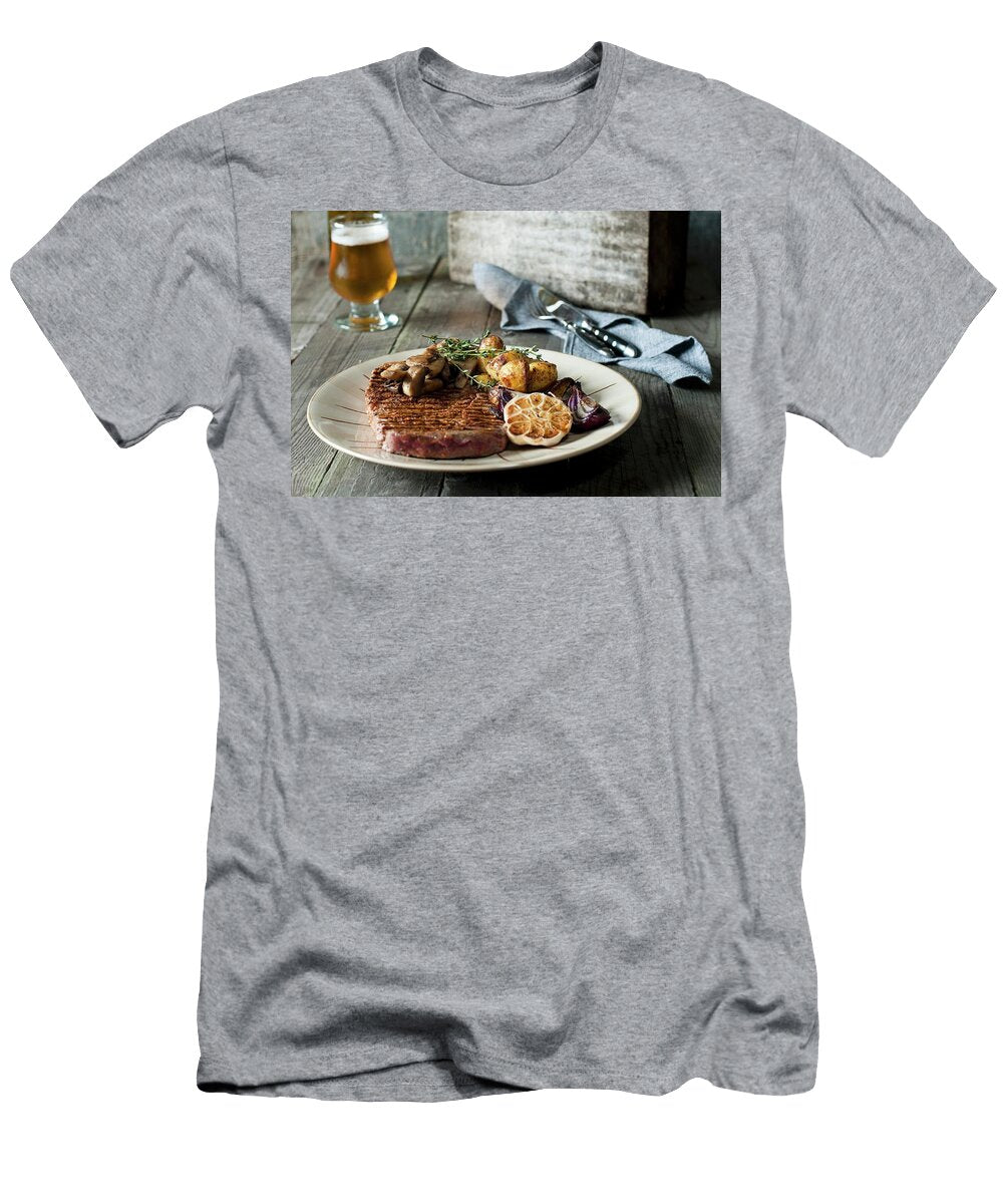 Grilled Rib Eye Steak with Red Onions Garlic Mushrooms and Thyme Potatoes Tomasz Jakusz T-Shirt