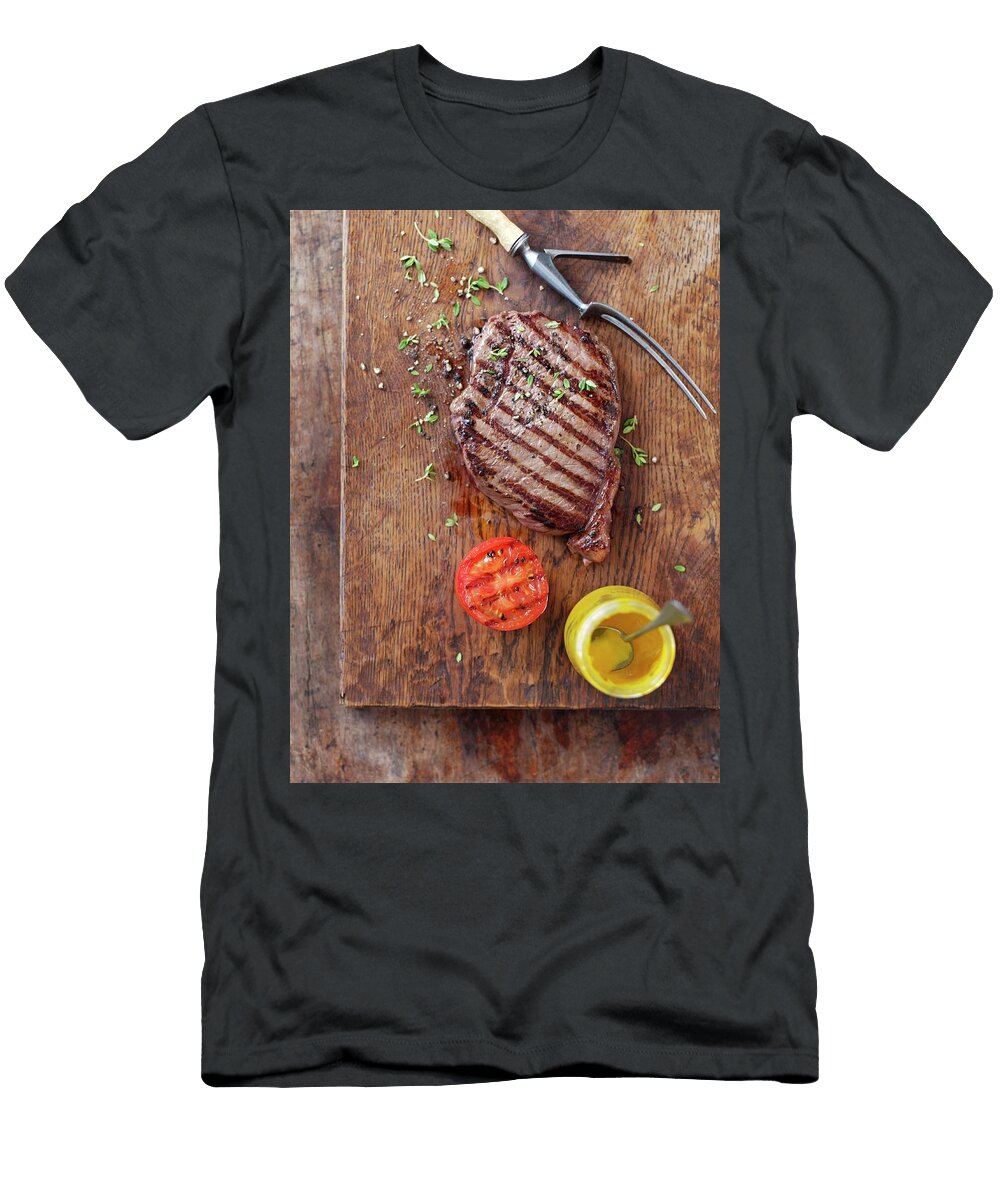 Grilled Steak with Grilled Tomatoes and Mustard Garlick Ian T-Shirt