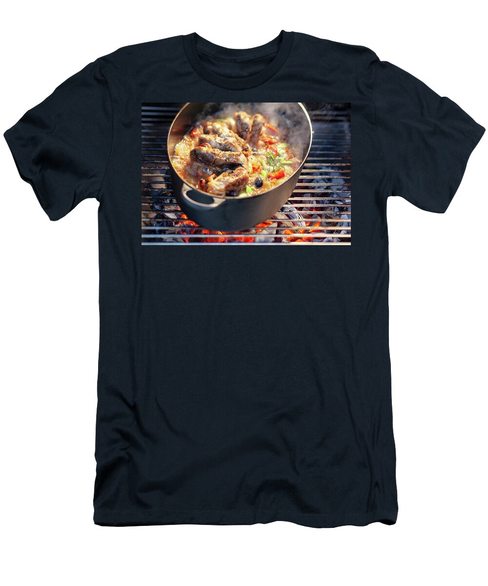 Lamb Pot on a Grill Manfred Jahrei T-Shirt
