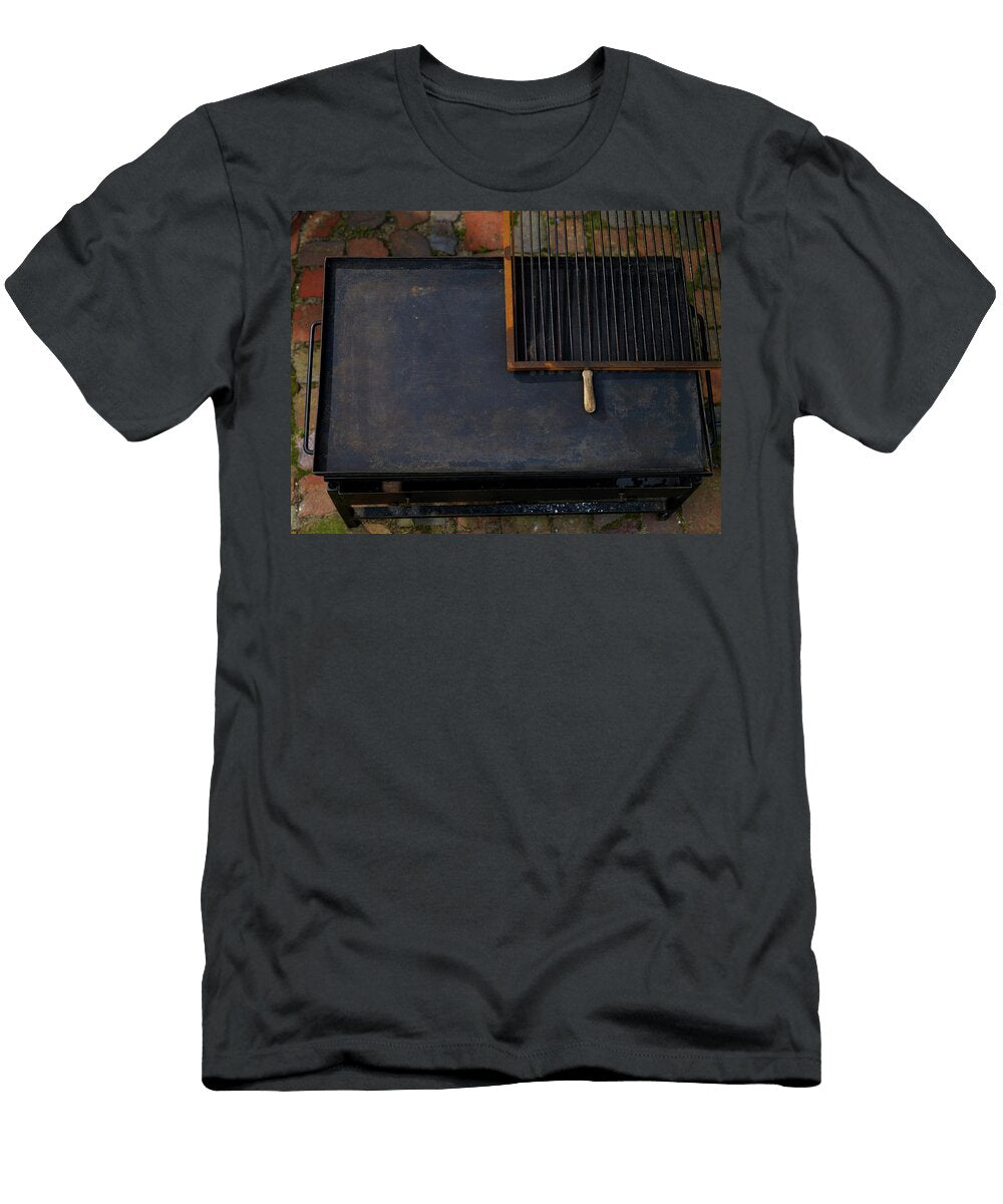 Large Barbeque Grill Tray with Grill Rack Jalag Michael Holz T-Shirt