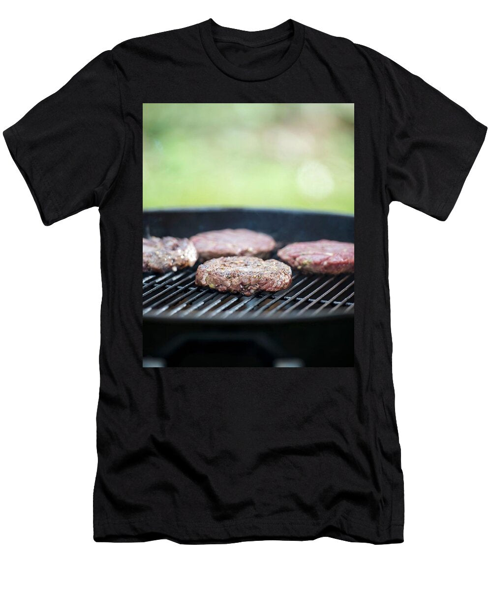 Lean Beef Burgers on a Barbecue Jo Kirchherr T-Shirt