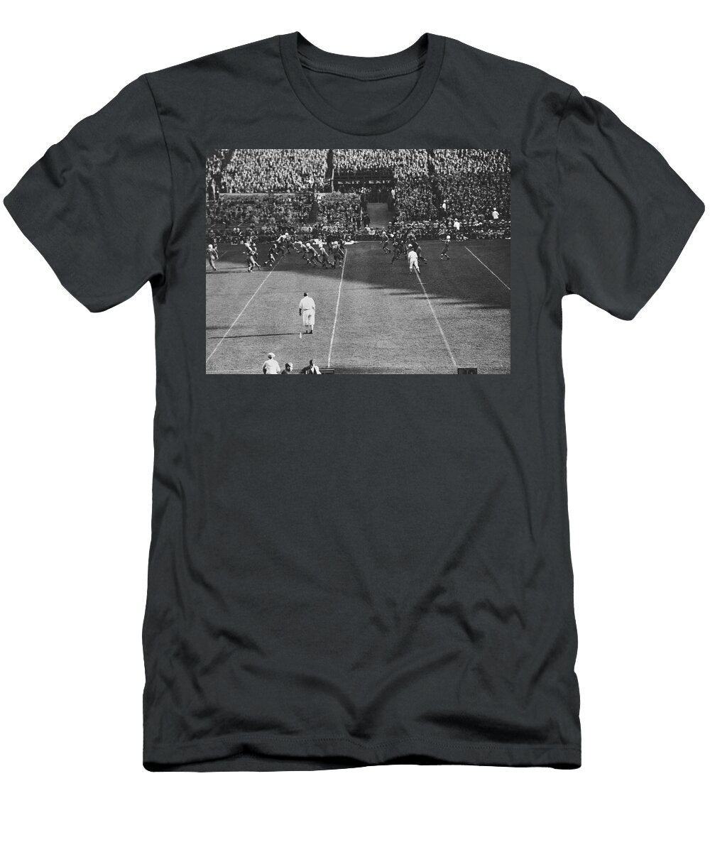 Lineman Tips Pass Underwood Archives T-Shirt