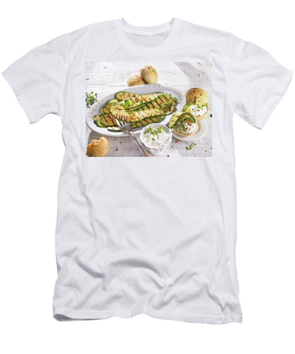 Marinated Grilled Courgettes with a Sheeps Cheese Sauce and Bread Rolls Barbara Lutterbeck T-Shirt
