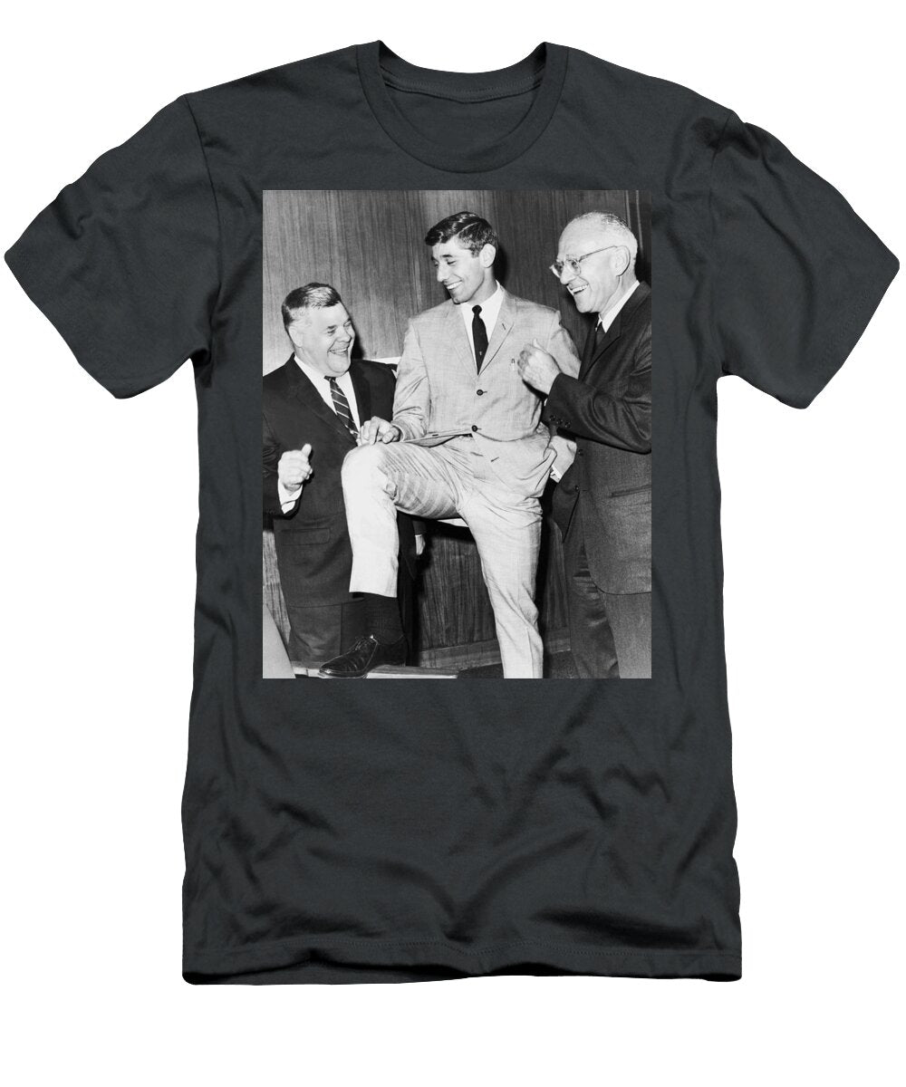 Ny Jets Quarterback Joe Namath Underwood Archives T-Shirt