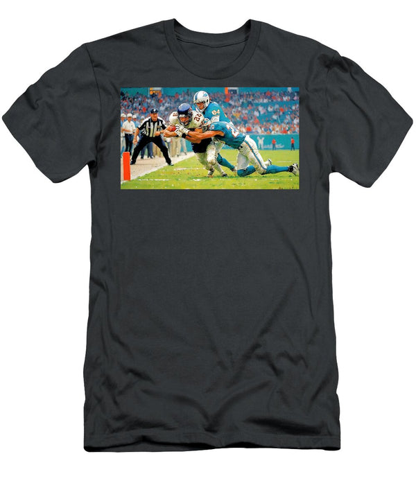 One Yard From Victory Robert Williams T-Shirt