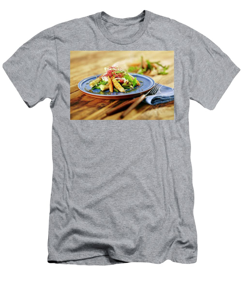 Oriental Vegetables with Chicken Breast Strips Niklas Thiemann T-Shirt