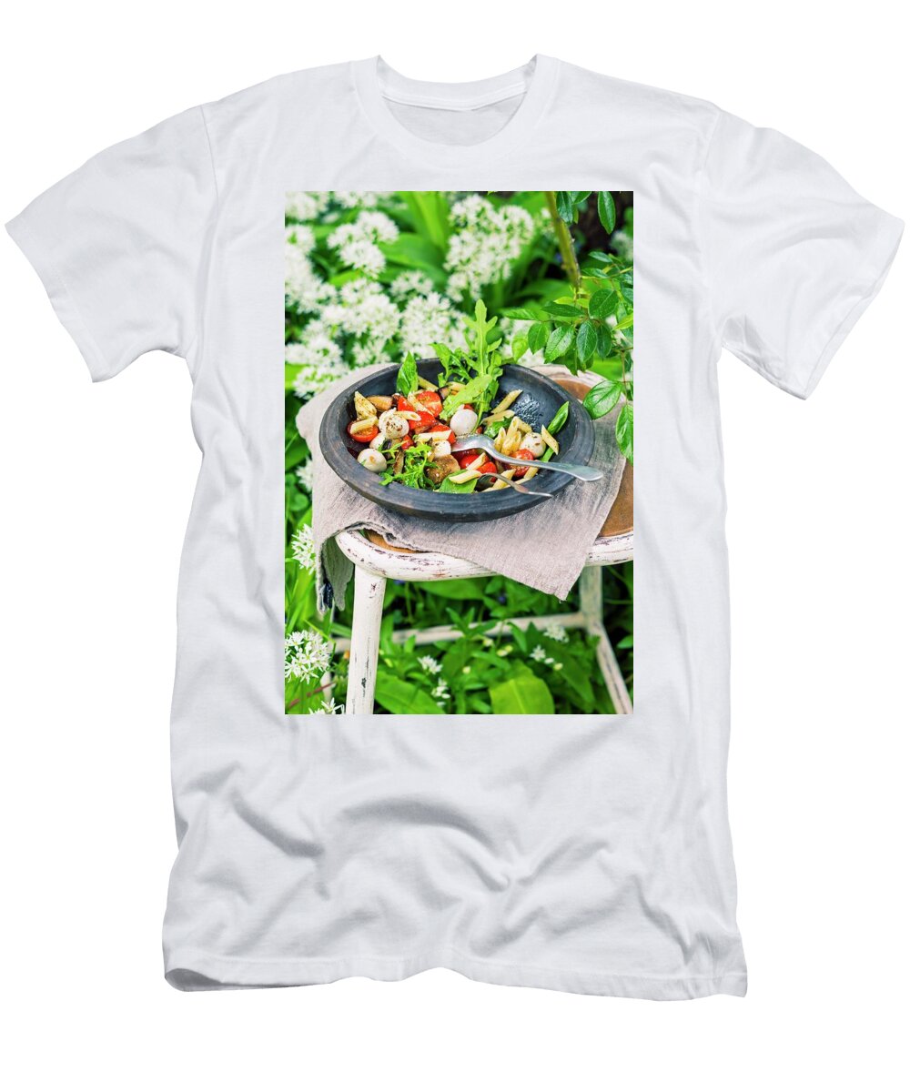 Pasta Salad with Roasted Aubergines Tomatoes and Mozzarella Jalag Wolfgang Schardt T-Shirt