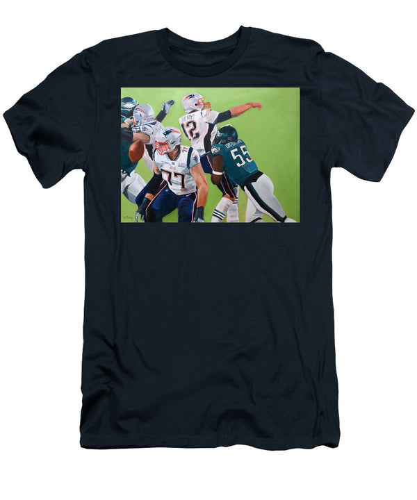 Philadelphia Eagles Strip Sack of Tom Brady in Super Bowl Lii Donna Tuten T-Shirt