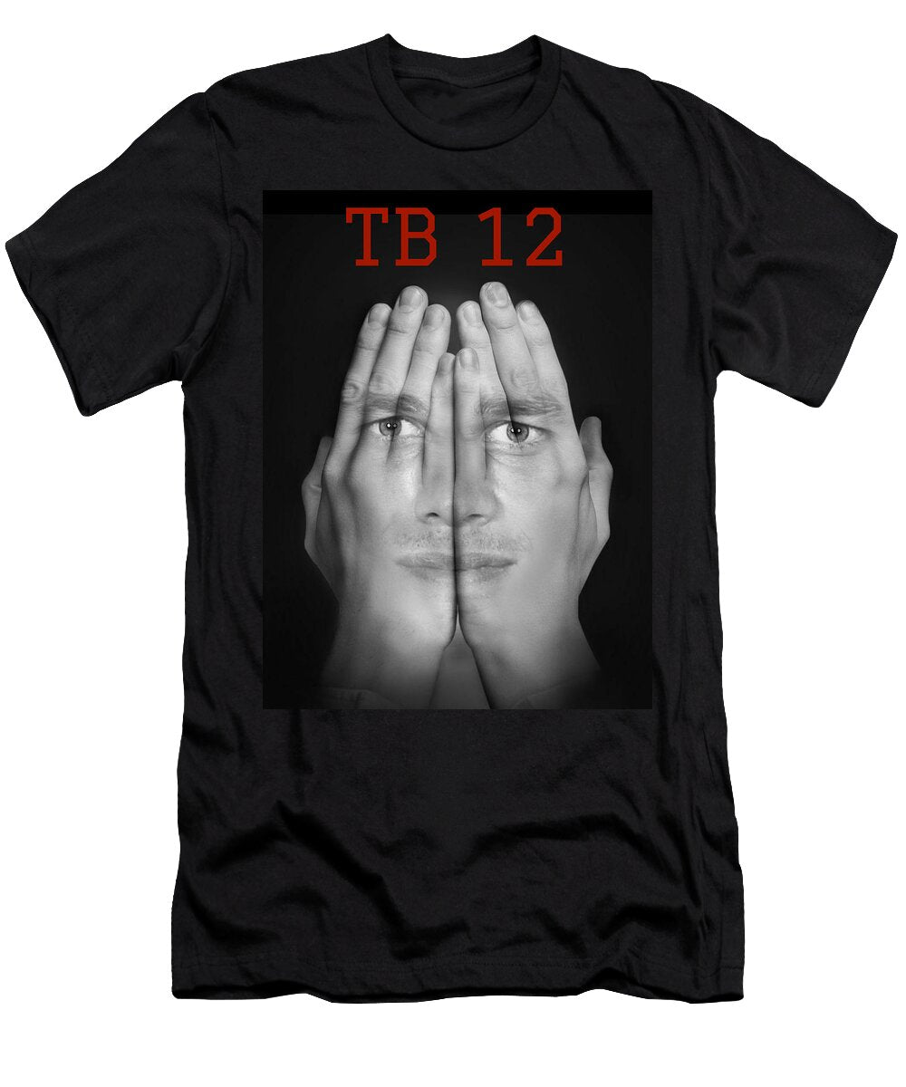 Tb 12 Tom Brady Hands Face Pirate Foto Scott Pooler T-Shirt