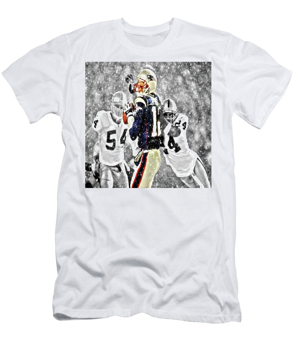 Tom Brady Wrapped Up Brian Reaves T-Shirt