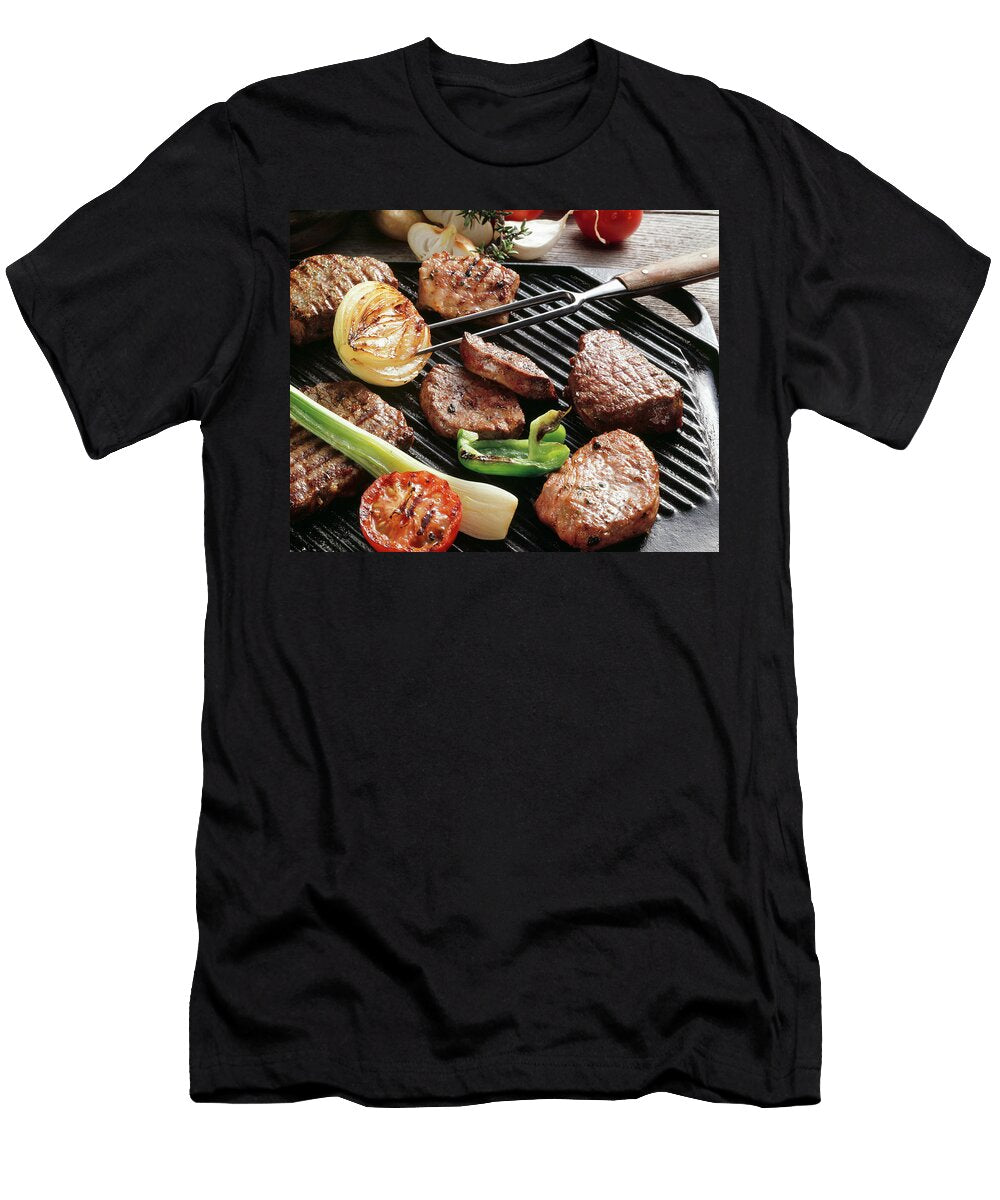 Various Meats and Vegetables on a Grill Teubner Foodfoto T-Shirt