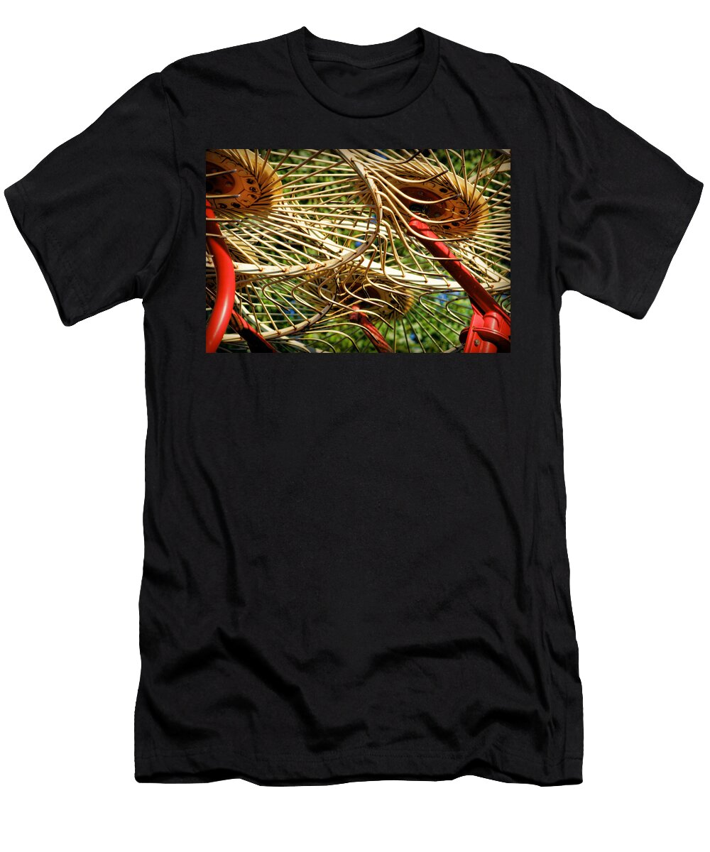 Wheel Rake Abstract Cricket Hackmann T-Shirt