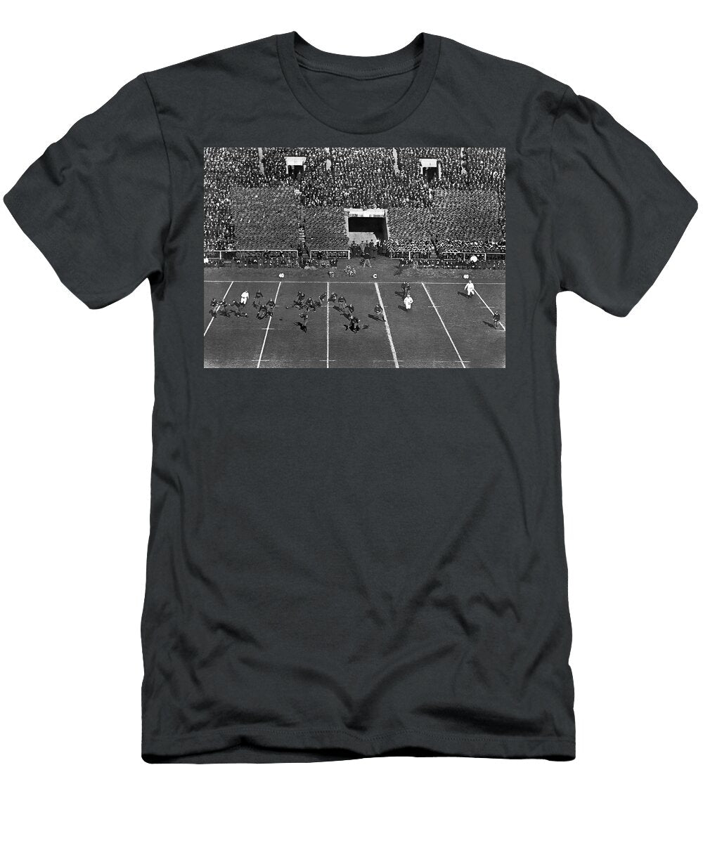 Yale Pass to the Quarterback Underwood Archives T-Shirt